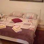 Diocletian Garden Centar Apartamento *
