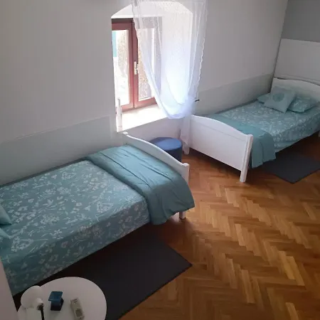 Diocletian Garden Centar 아파트 *