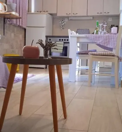 Diocletian Garden Centar 아파트