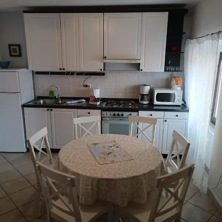 아파트 Diocletian Garden Centar *