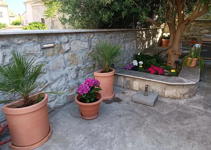 Diocletian Garden Centar Apartment