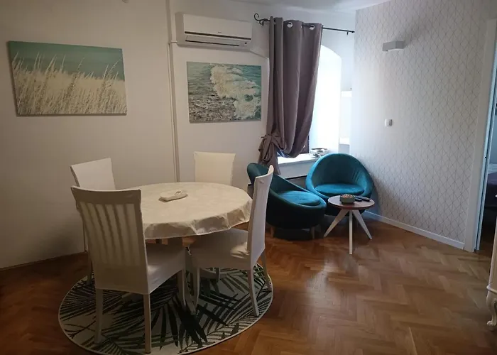 Diocletian Garden Centar Apartment