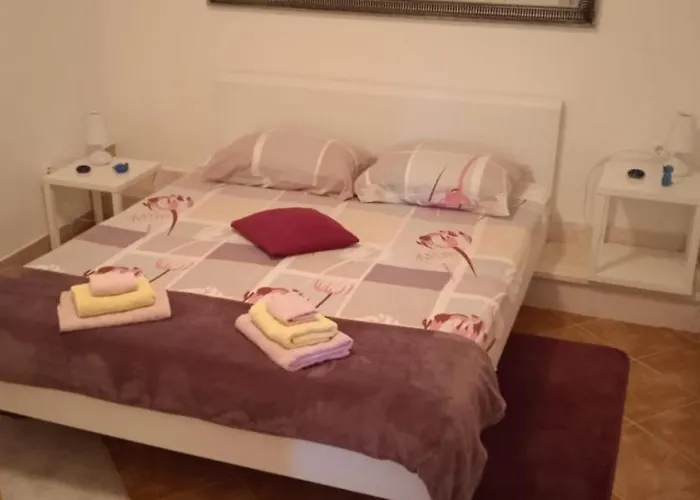 Diocletian Garden Centar Apartment *