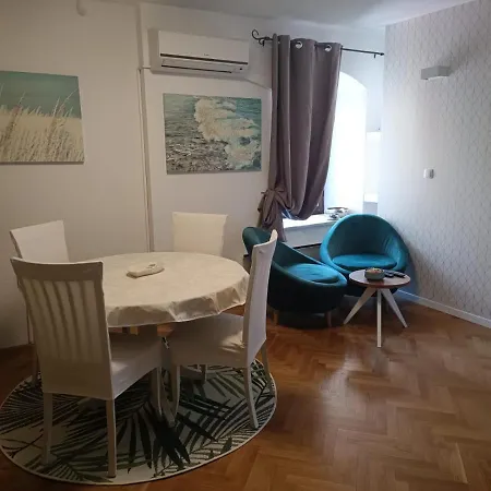 Diocletian Garden Centar Apartment