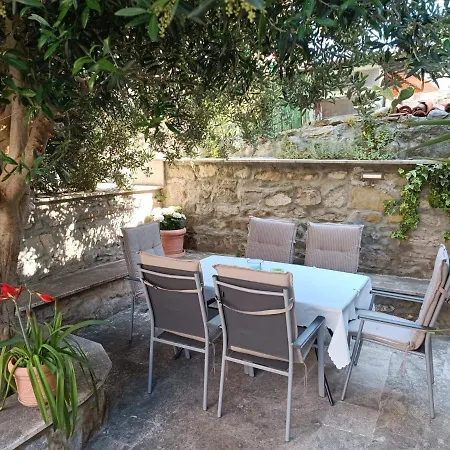 Apartment Diocletian Garden Centar *